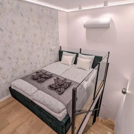 Kerteszstudio - Newly Renovated Modern In The Center Appartement Budapest